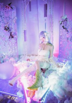 年轻的女教师_1080P电影在线观看