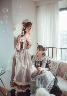 她的下面又紧又湿好爽_超清高清视频观看